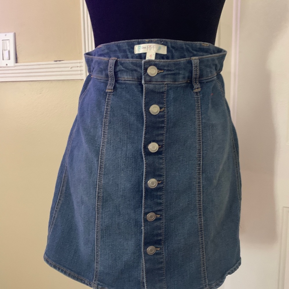 Love Fire jean skirt 🐰 - Picture 1 of 4